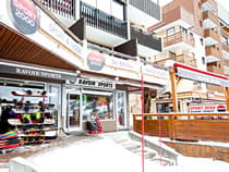 Skiverhuur winkel Ravoir’Sports in Saint Francois Longchamp, Résidence La Madeleine Skiverhuur winkel Ravoir’Sports in Saint Francois Longchamp, Résidence La Madeleine