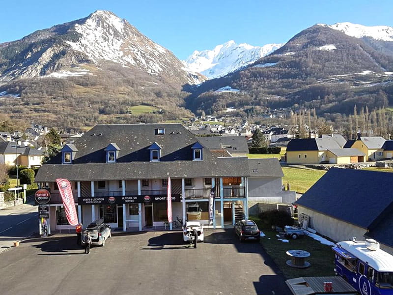 Skiverhuur winkel Altitude Ski Service in Résidence Monblanc - 39 Avenue du Barège - Esquièze-Sère, Luz-Saint-Sauveur