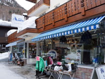 Skiverhuur winkel SPORT 2000 Azzurra Sport in Zermatt, Riedstrasse 10 Skiverhuur winkel SPORT 2000 Azzurra Sport in Zermatt, Riedstrasse 10