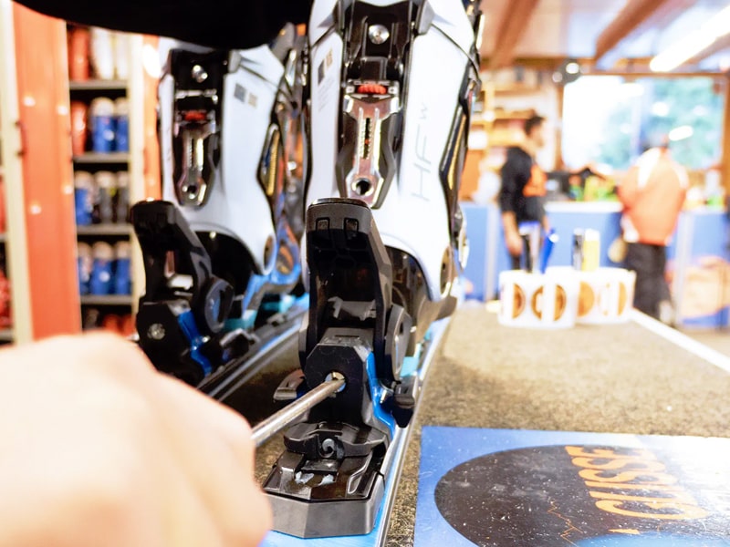 Skiverhuur winkel Ski rent La Glisse in Route Ramey 65 - Ayas, Champoluc