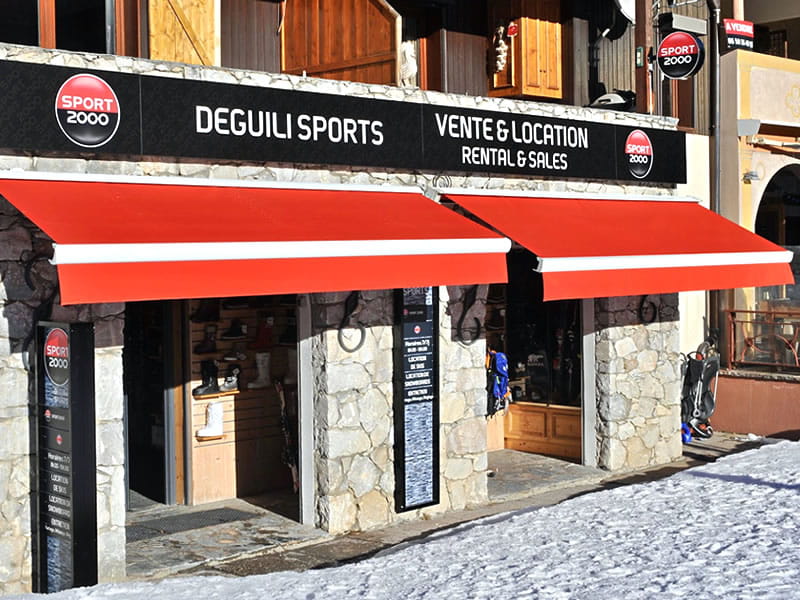 Skiverhuur winkel Deguili Sports in Rue du Bourg, Bourg Morel n°1, Valmorel