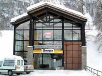 Skiverhuur winkel Tracq Sports in Bessans, Rue Saint Etienne Skiverhuur winkel Tracq Sports in Bessans, Rue Saint Etienne