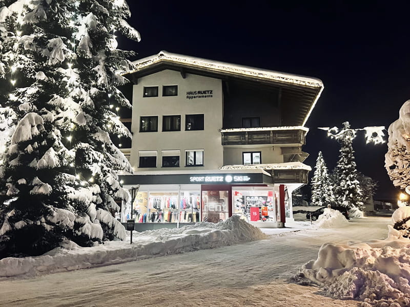 Skiverhuur winkel SPORT 2000 Ruetz in Schulgasse 1, Westendorf