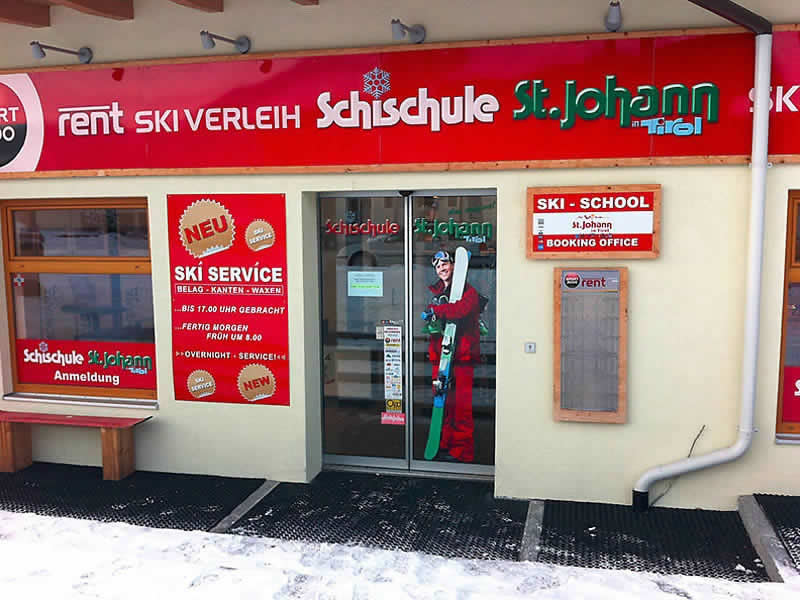 Skiverhuur winkel Montes Ski & Bike Sport in Speckbacherstrasse 41a, St. Johann i. Tirol