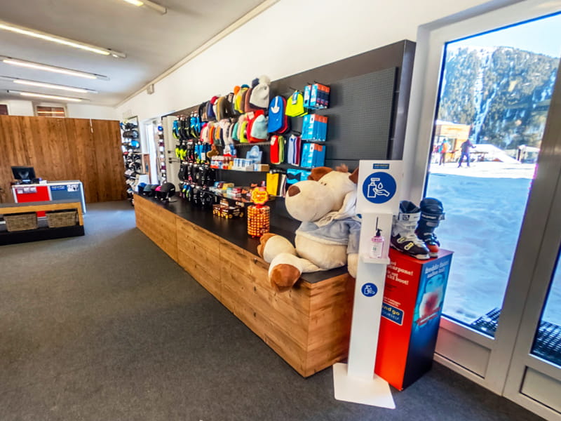 Skiverhuur winkel Sportservice Erwin Stricker Skihütte in Talstation Gondelbahn Pfannspitz, Brixen