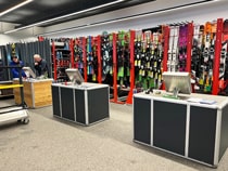 Skiverhuur winkel Sportservice Erwin Stricker Ladurns in Gossensass, Talstation Sessellift / Stazione valle seggiovia Skiverhuur winkel Sportservice Erwin Stricker Ladurns in Gossensass, Talstation Sessellift / Stazione valle seggiovia