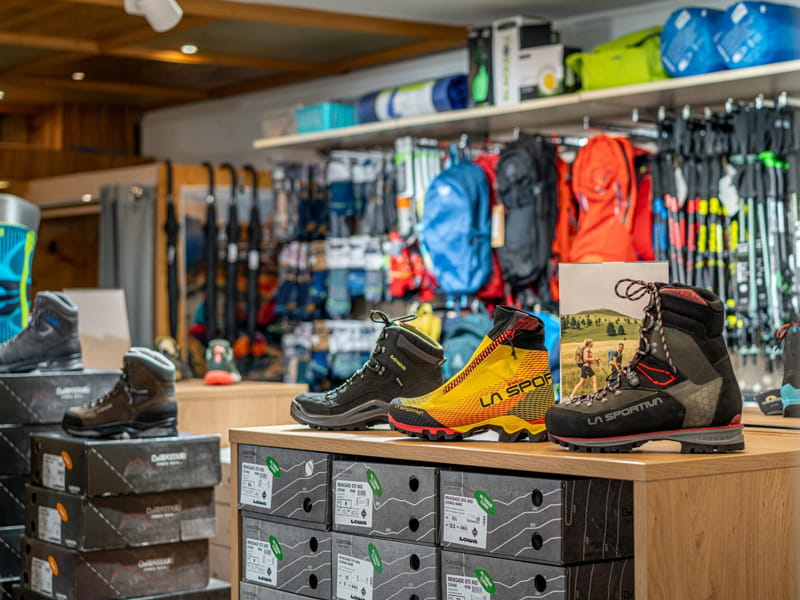 Skiverhuur winkel SPORT 2000 Venter Kaufhäusl in Venterstrasse 40, Vent