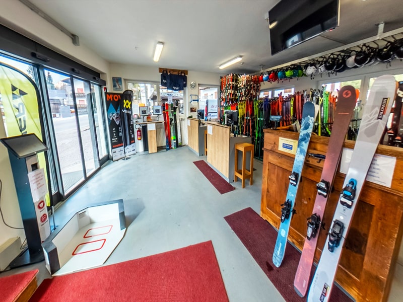 Skiverhuur winkel Ski System Cortina in Via Cademai 13/14, Cortina d’Ampezzo