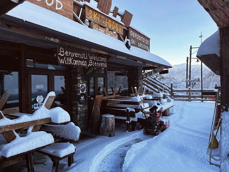 Skiverhuur winkel Ski Lodge - Noleggio e Riparazione in Via Nazionale, 16a, Claviere
