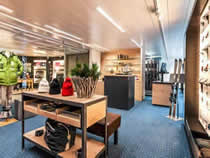 Skiverhuur winkel Carmenna Sport in Arosa, Waldhotel National Skiverhuur winkel Carmenna Sport in Arosa, Waldhotel National