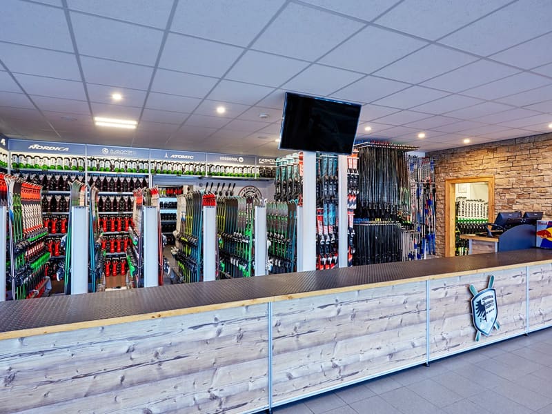 Skiverhuur winkel Skiverleih Garmisch in Zugspitzstraße 68, Garmisch-Partenkirchen